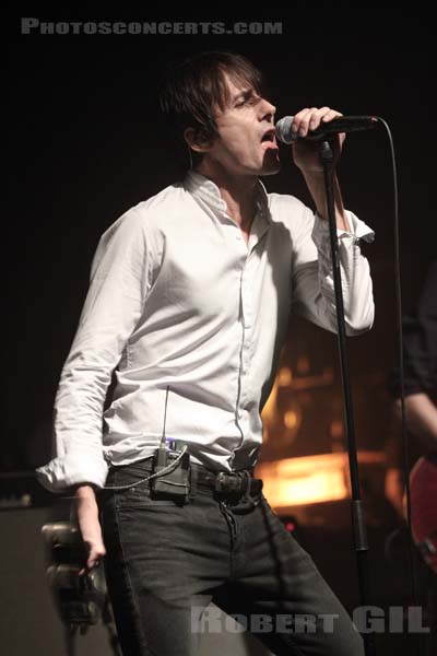 BRETT ANDERSON - 2011-10-07 - PARIS - La Machine (du Moulin Rouge) - 